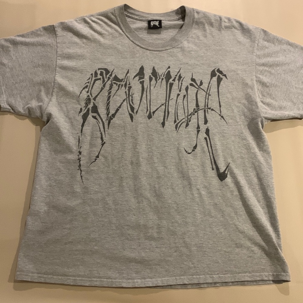 Revenge skull tee